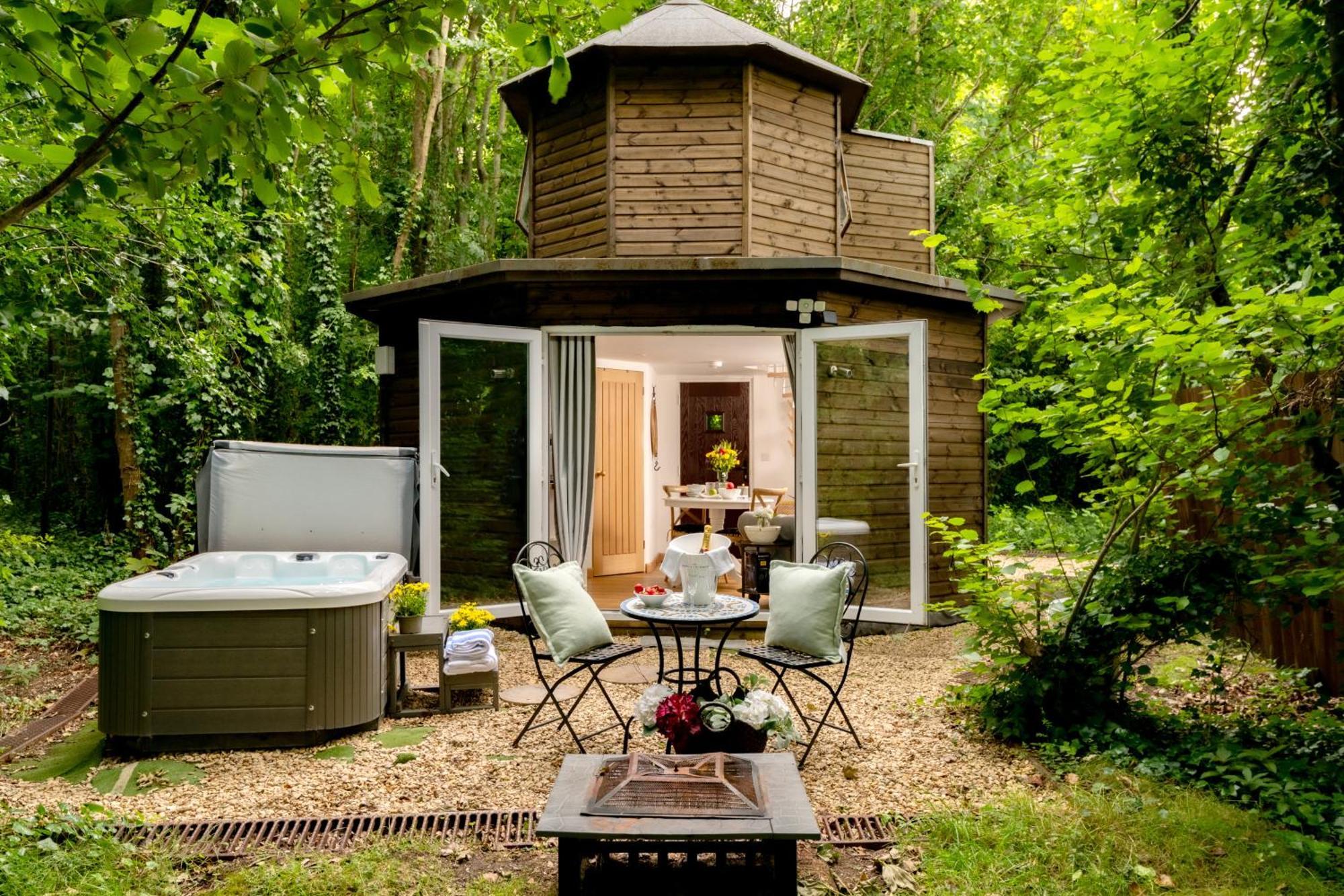 Honeycombe - Treehouse In The Heart Of Dorset Villa Blandford Forum Exterior foto